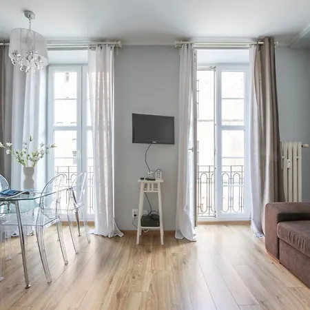 Naptun Old Town By Alqueen غدانسك