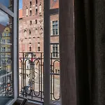 Naptun Old Town By Alqueen *