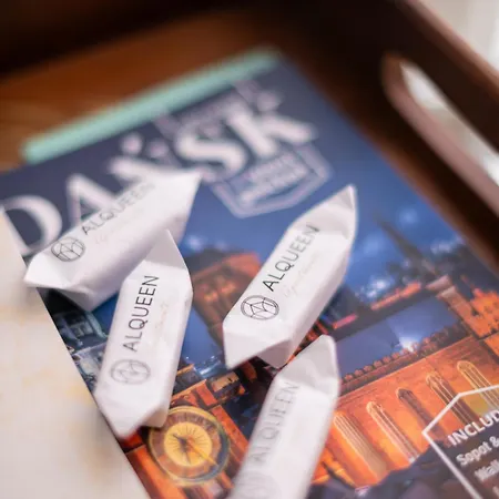 Apartment Naptun Old Town By Alqueen *