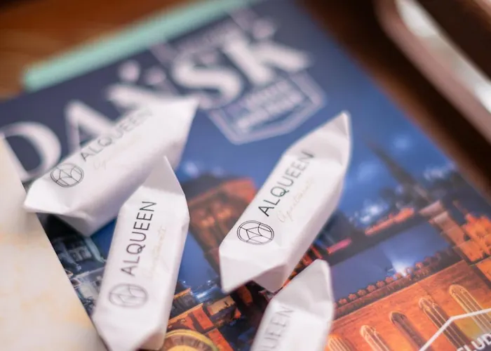 Apartament Naptun Old Town By Alqueen *