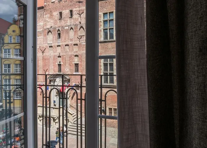 Naptun Old Town By Alqueen *